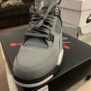 Cool Grey 4’s 🥶 sz 9.5